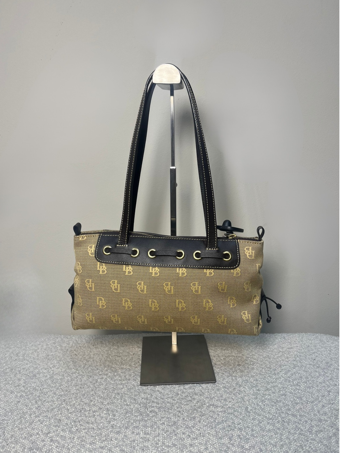 Dooney & Bourkey handbag